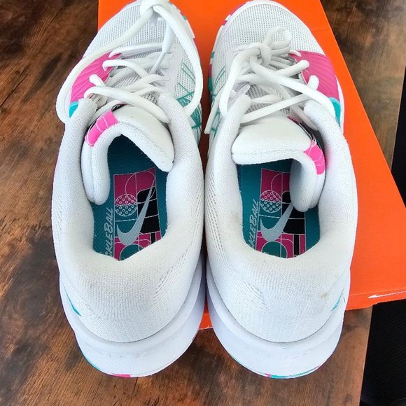 Nike Zoom Challenge Pickleball shoes - womens 9.5 Pink/teal/white - Picture 3 of 10